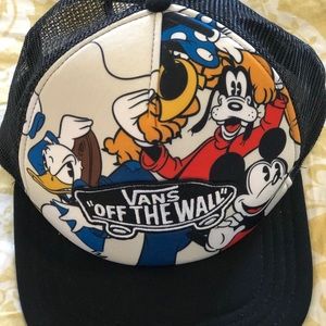 NWOT PERFECT VANS DISNEY HAT